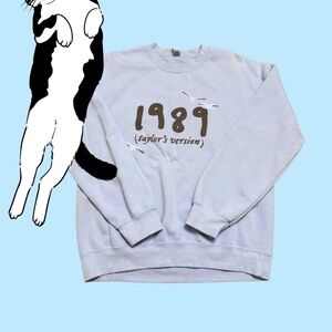 Gildan Light Blue '1989 (taylor's version)' Crewneck Sweatshirt